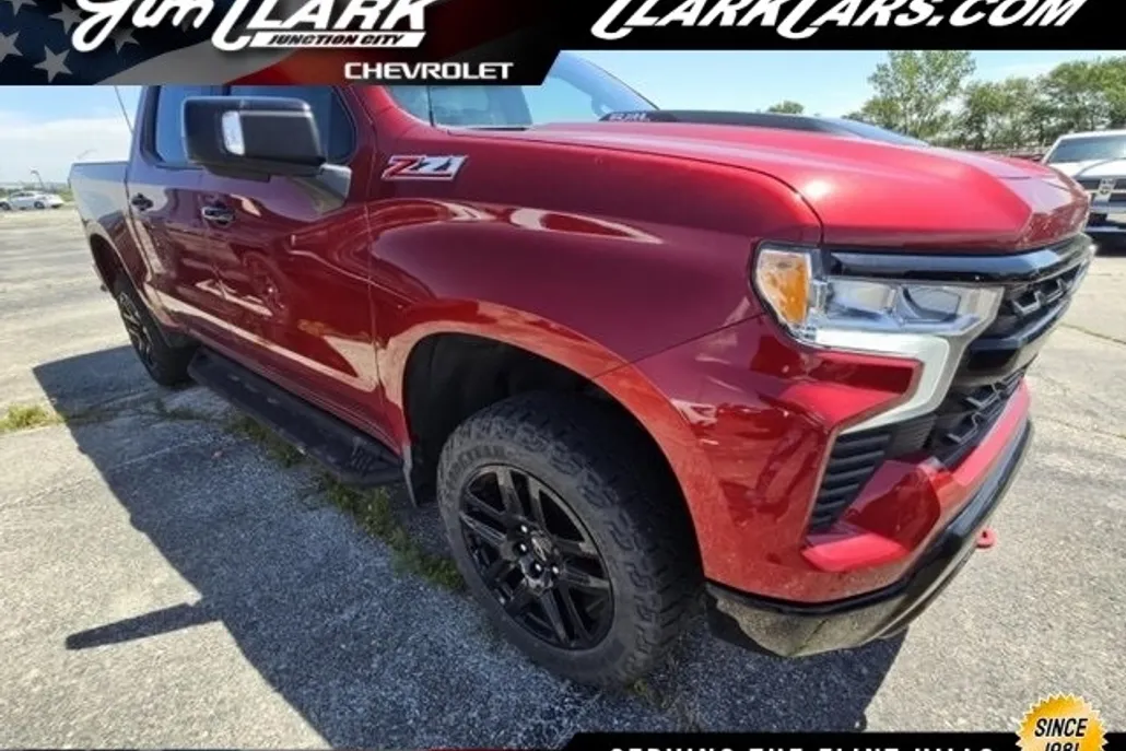 2022 Chevrolet Silverado 1500 LT Trail Boss photo 1