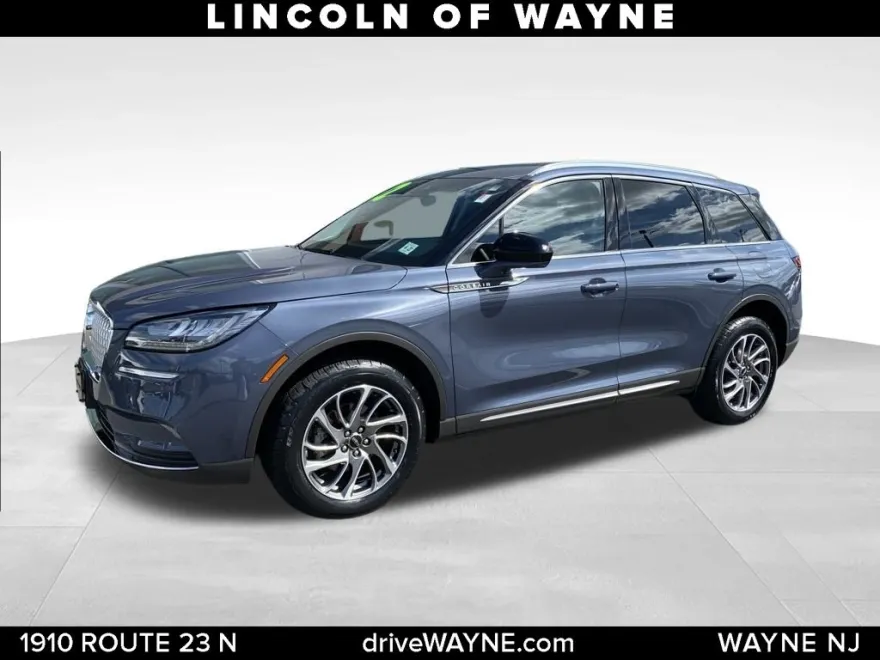 2022 Lincoln Corsair Standard photo 1