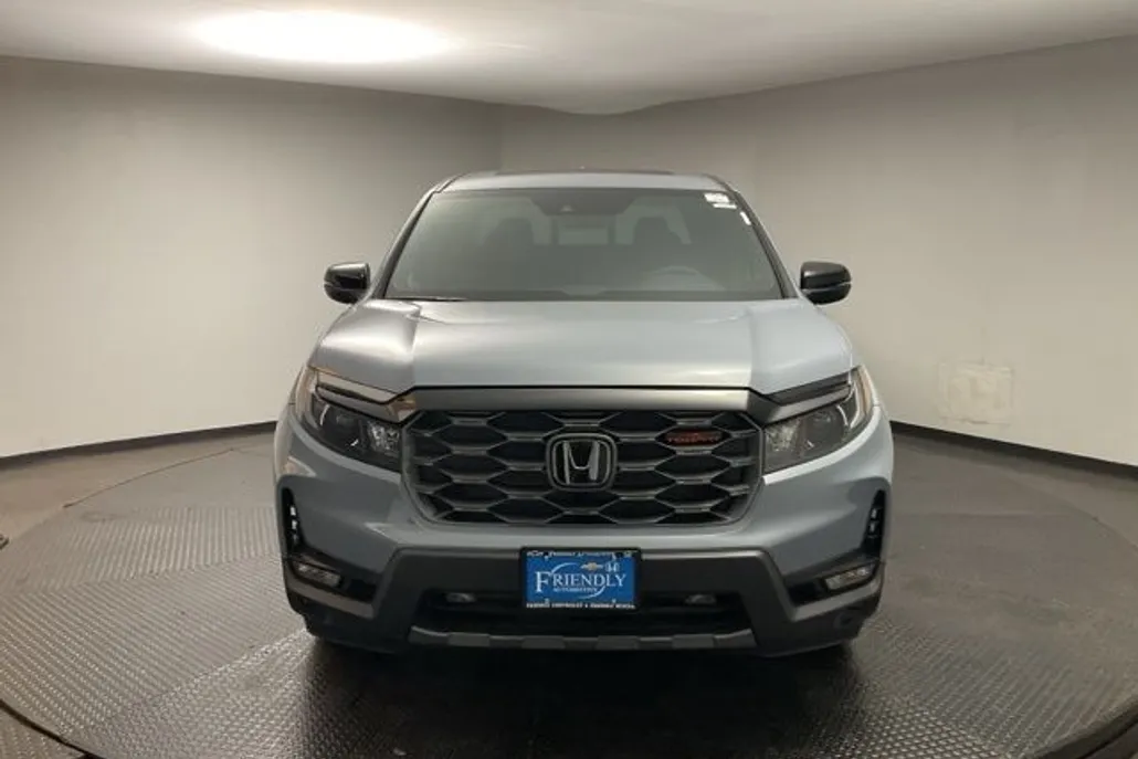 2025 Honda Ridgeline TrailSport photo 1