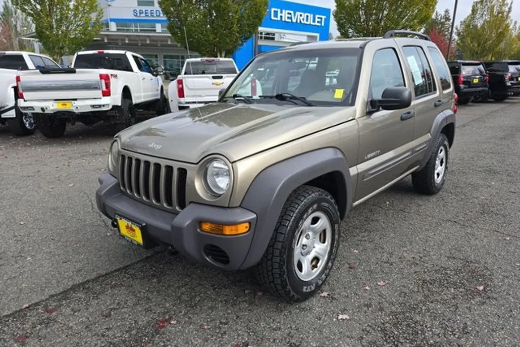 2004 Jeep Liberty Sport photo 1