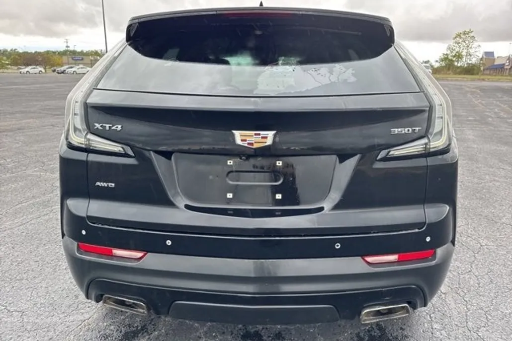 2020 Cadillac XT4 Sport photo 1
