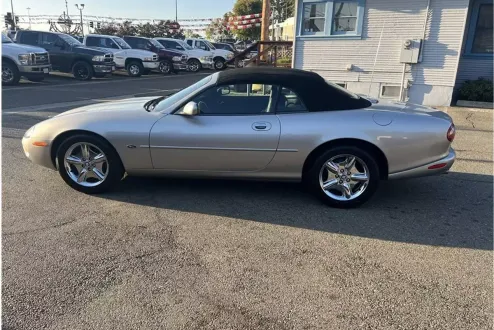1998 Jaguar XK 8 Convertible photo 3
