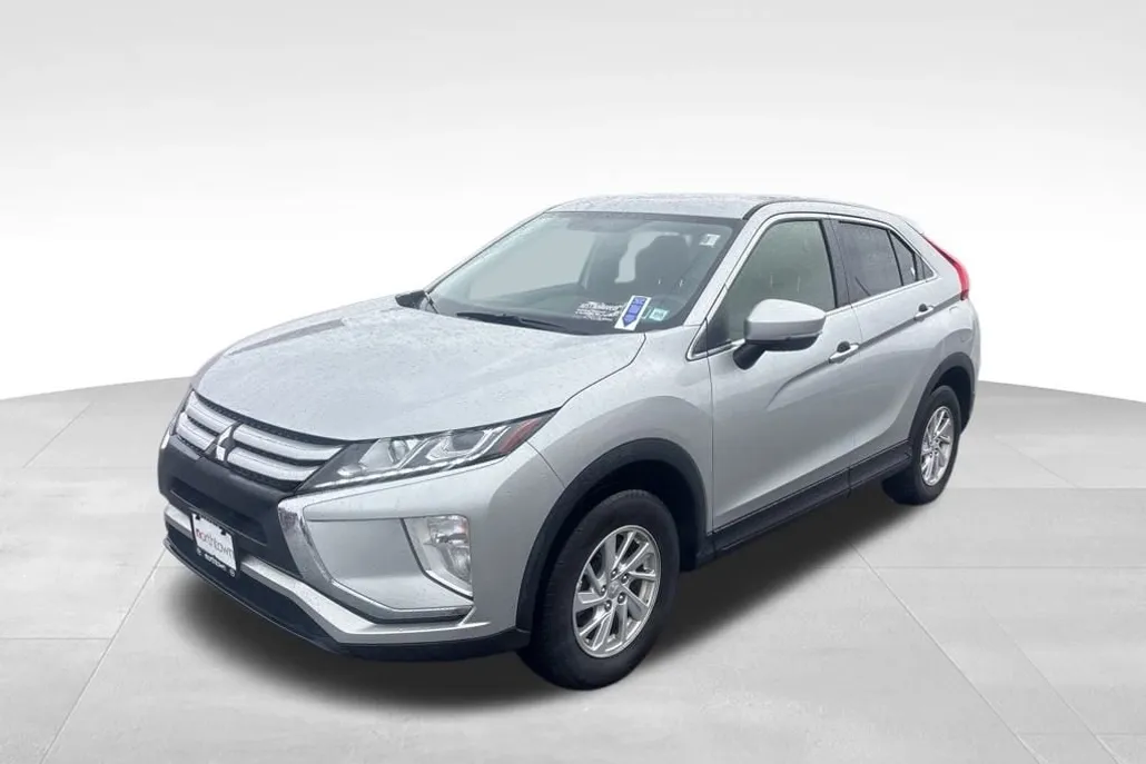 2019 Mitsubishi Eclipse Cross ES photo 1