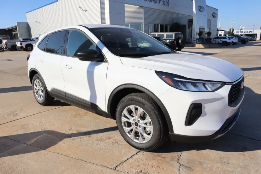 2026 Ford Escape Active photo 1