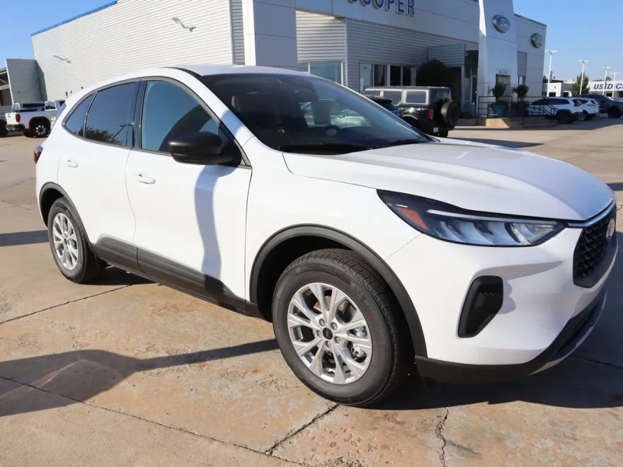 2026 Ford Escape Active photo 1