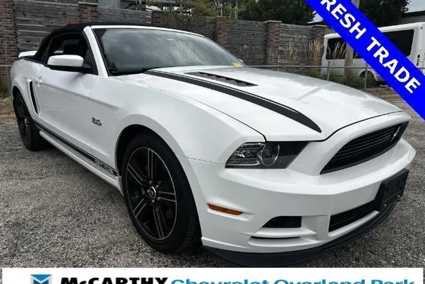 2014 Ford Mustang GT Premium photo 1
