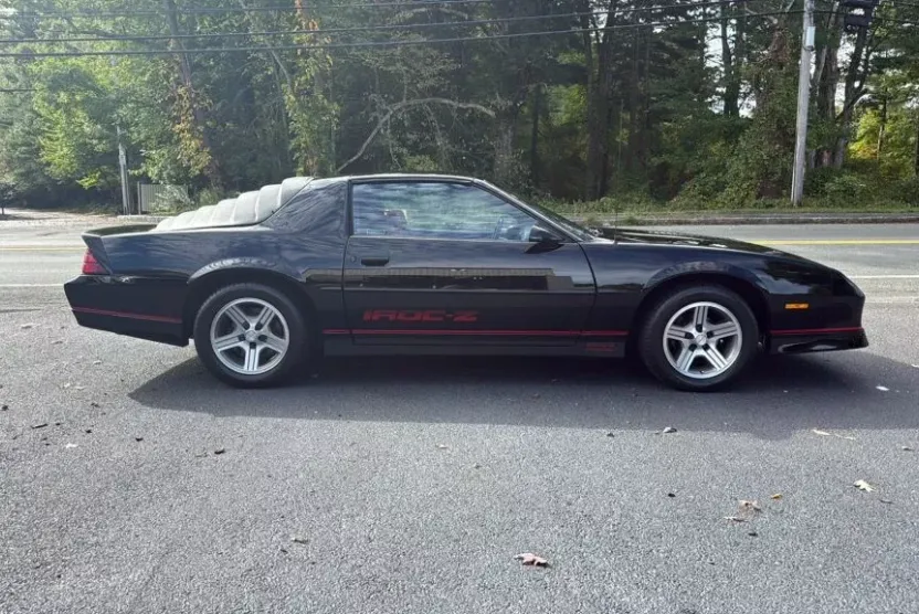1989 Chevrolet Camaro Z28 Coupe photo 1
