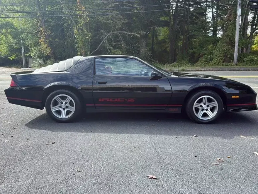 1989 Chevrolet Camaro Z28 Coupe photo 1