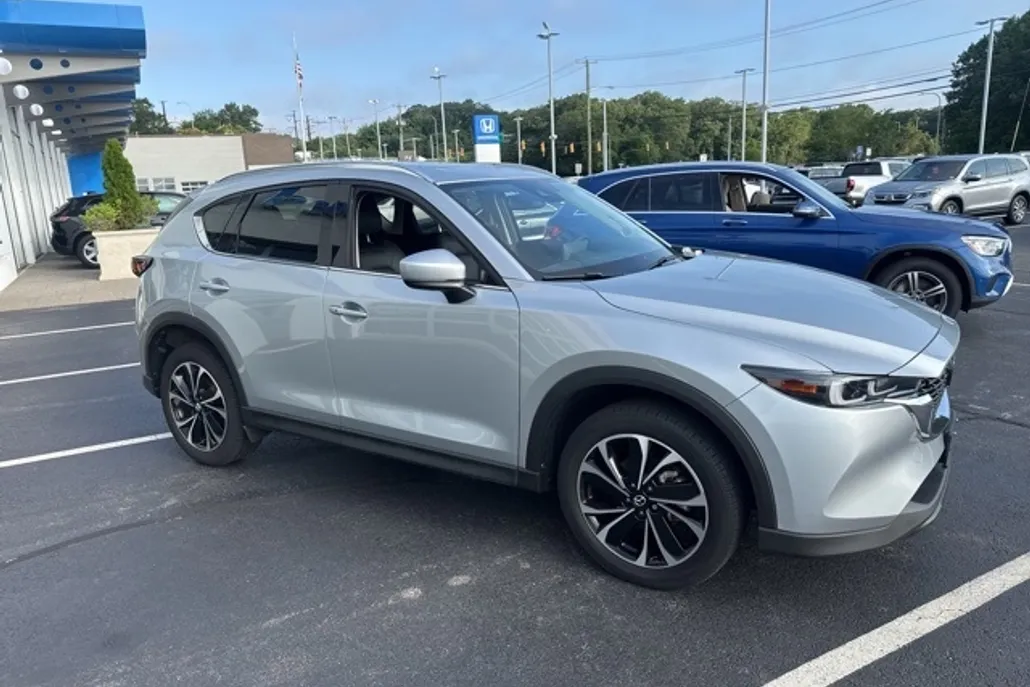 2022 Mazda CX-5 2.5 S Premium photo 1