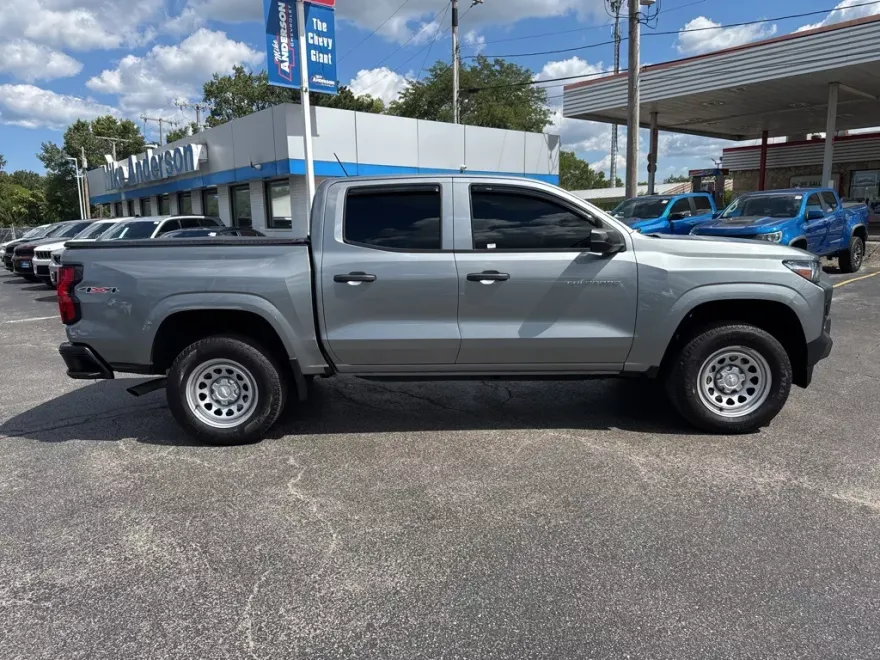 2023 Chevrolet Colorado Work Truck photo 1