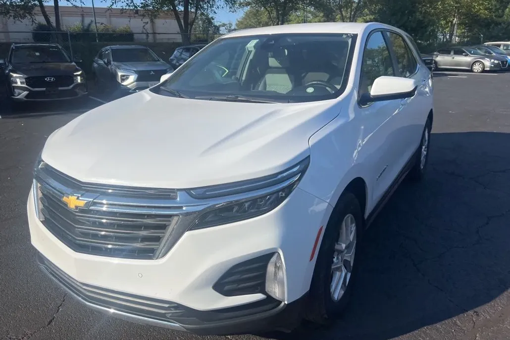 2024 Chevrolet Equinox photo 1