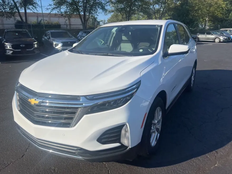 2024 Chevrolet Equinox photo 1