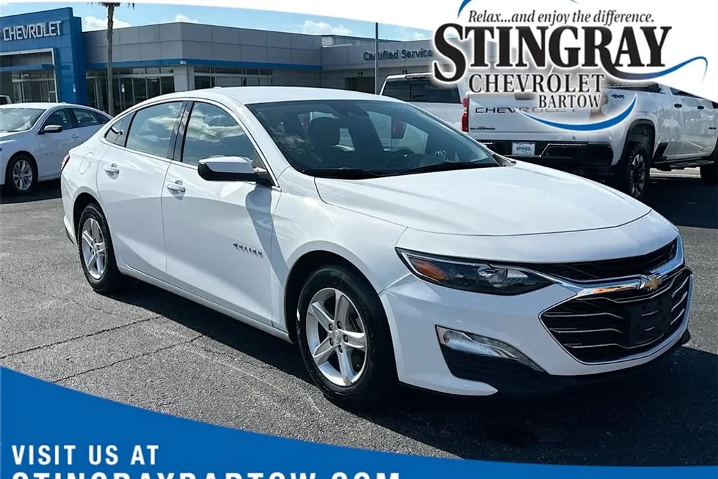 2023 Chevrolet Malibu 1LT photo 1