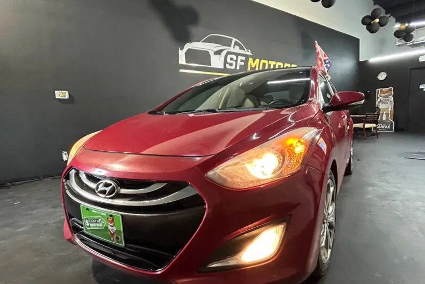 2013 Hyundai Elantra Base Style Tech photo 1