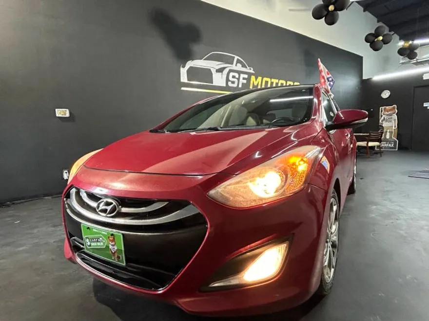 2013 Hyundai Elantra Base Style Tech photo 1
