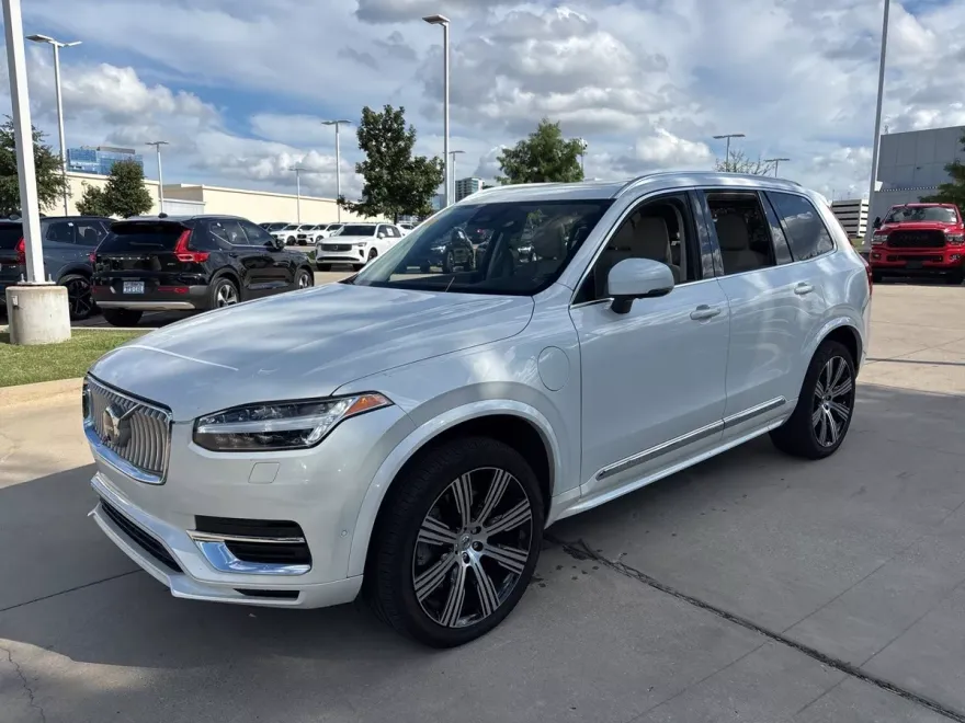 2024 Volvo XC90 Recharge T8 Plus photo 1