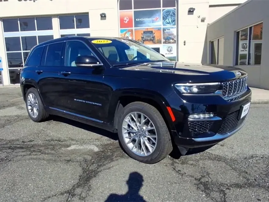 2022 Jeep Grand Cherokee Summit 4xe photo 1