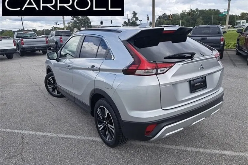 2023 Mitsubishi Eclipse Cross SE photo 1