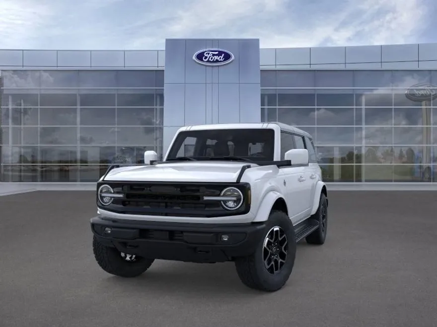 2025 Ford Bronco Outer Banks photo 1