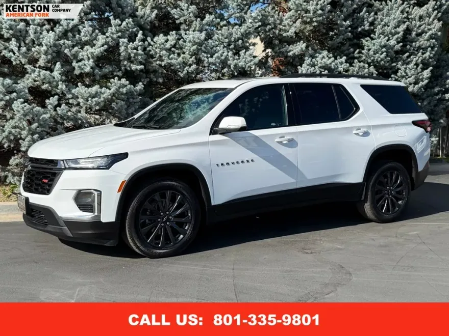 2023 Chevrolet Traverse RS photo 1