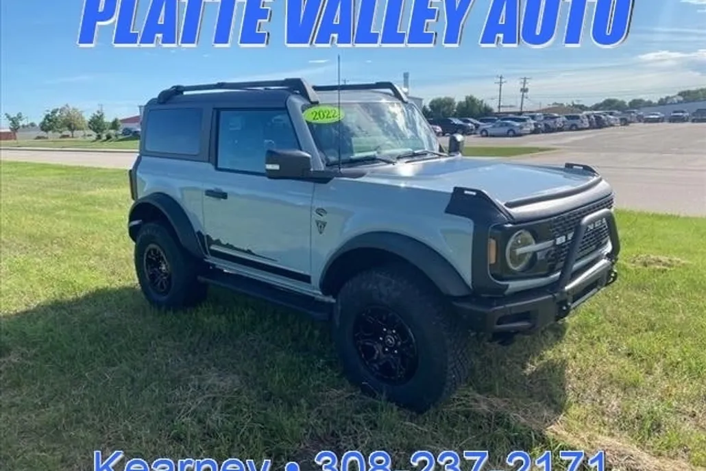 2022 Ford Bronco photo 1