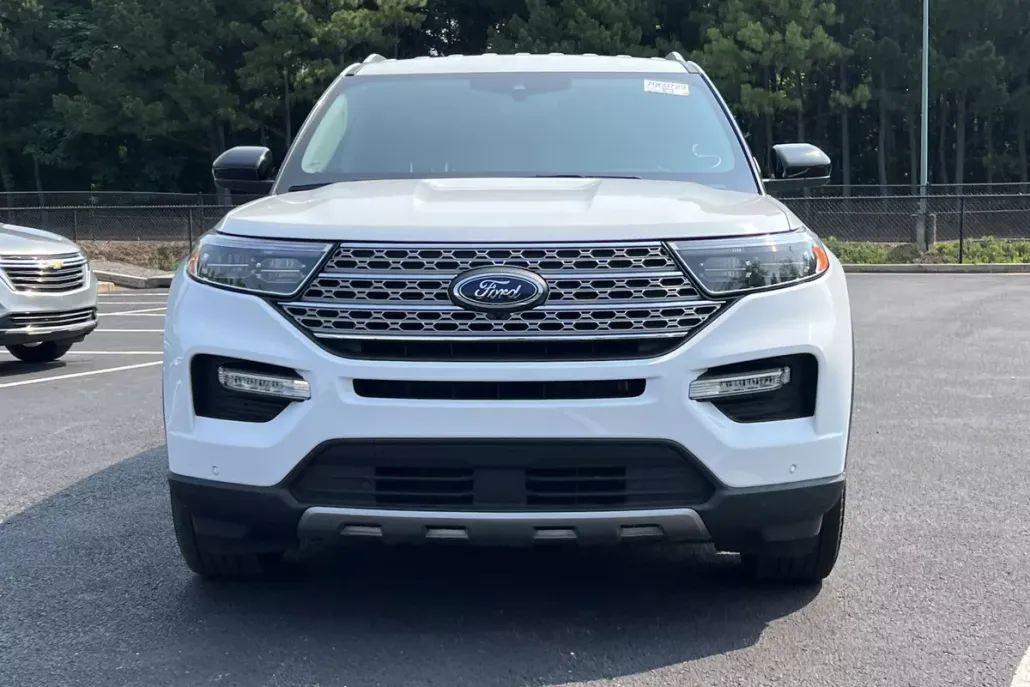 2023 Ford Explorer Limited photo 1