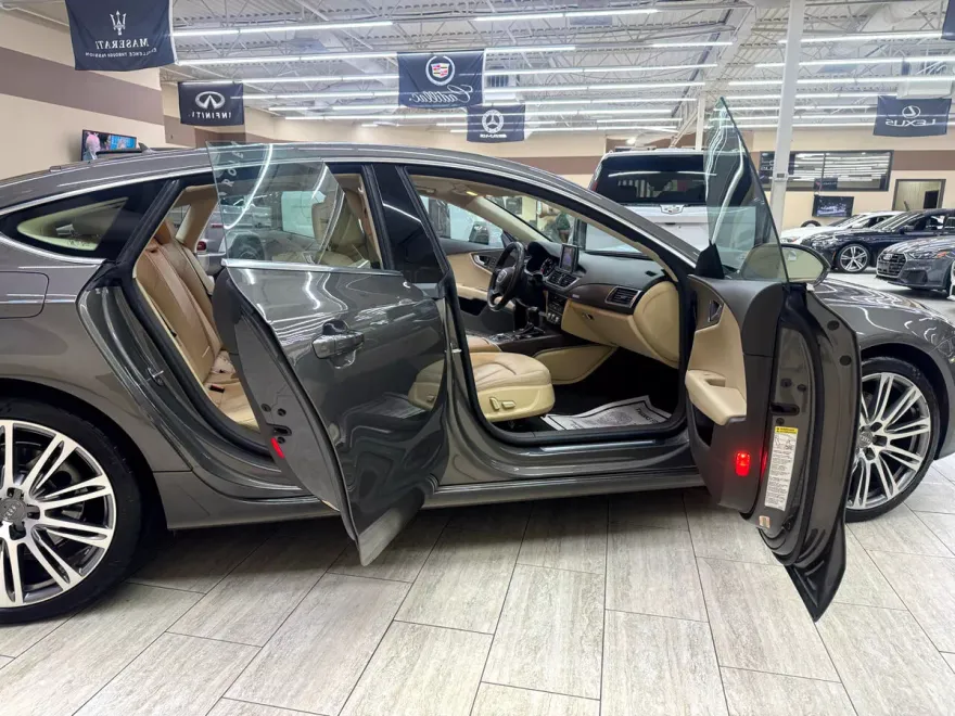 2013 Audi A7 3.0T Prestige photo 14
