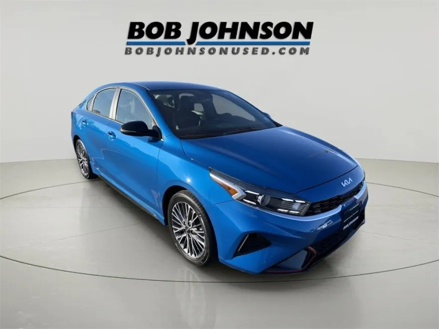 2022 Kia Forte GT-Line photo 1