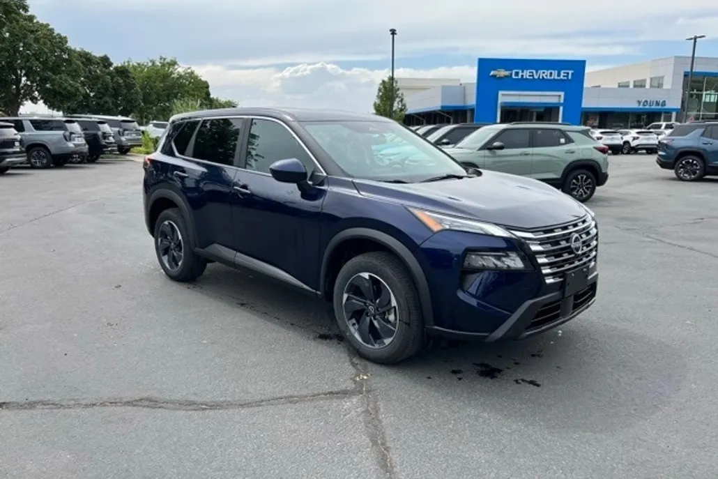 2024 Nissan Rogue SV photo 1