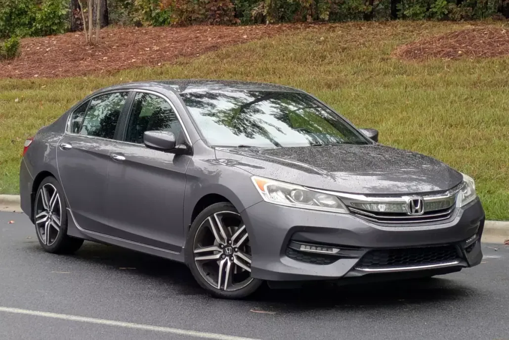 2017 Honda Accord Sport photo 1