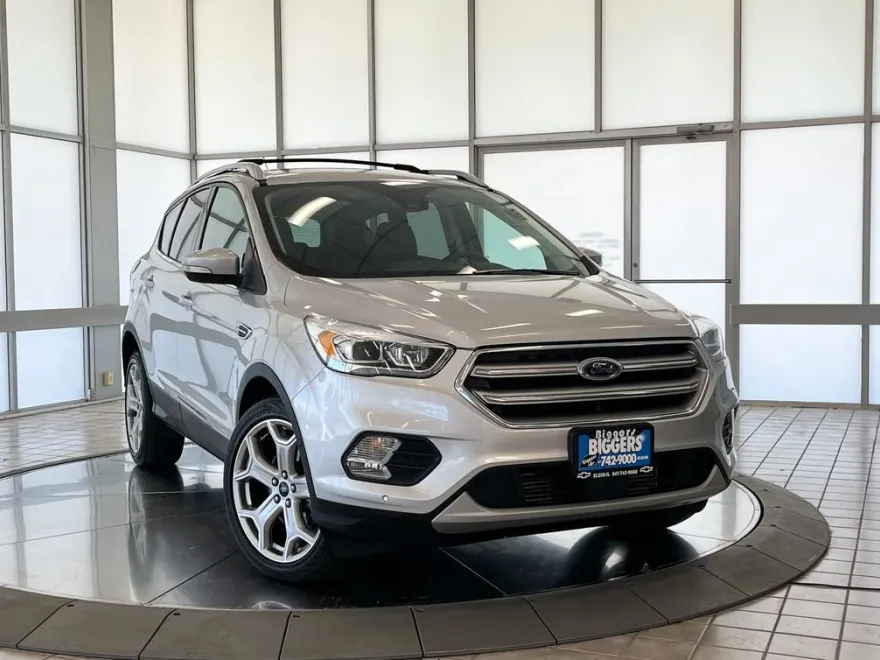 2017 Ford Escape Titanium photo 1
