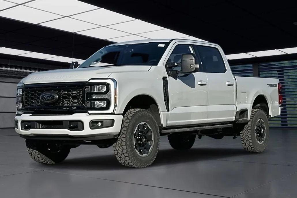 2025 Ford F-350 XLT photo 1