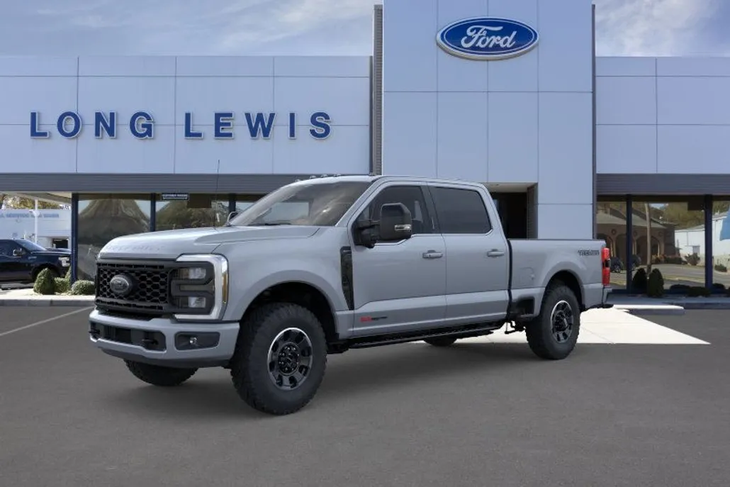 2025 Ford F-350 photo 1