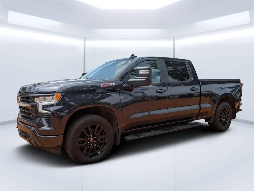 2023 Chevrolet Silverado 1500 RST photo 1