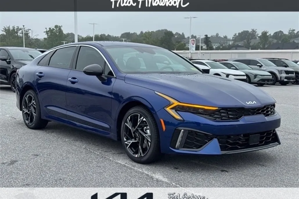2026 Kia K5 GT-Line photo 1