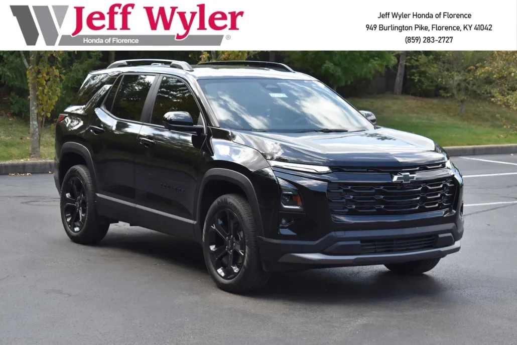 2025 Chevrolet Equinox LT photo 1