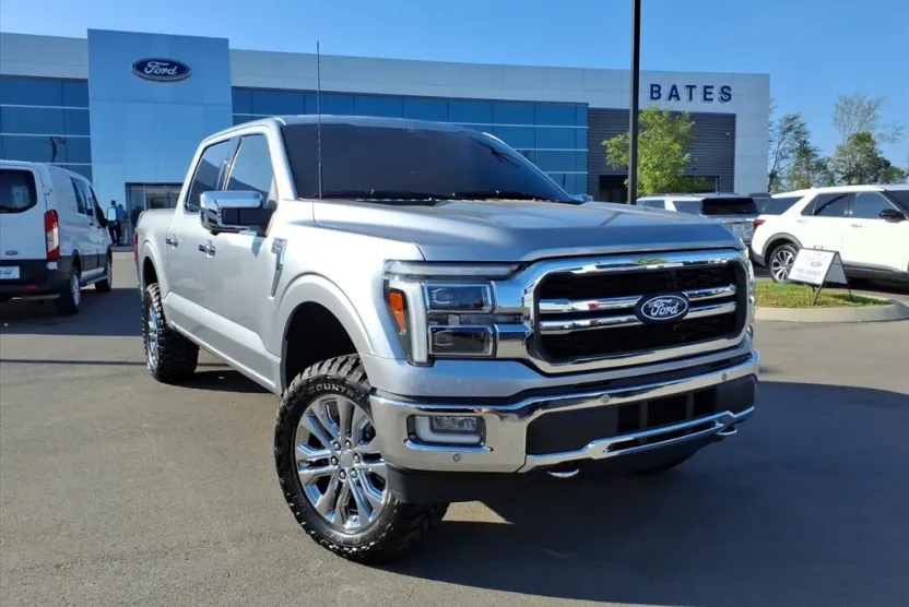 2024 Ford F-150 Lariat photo 1