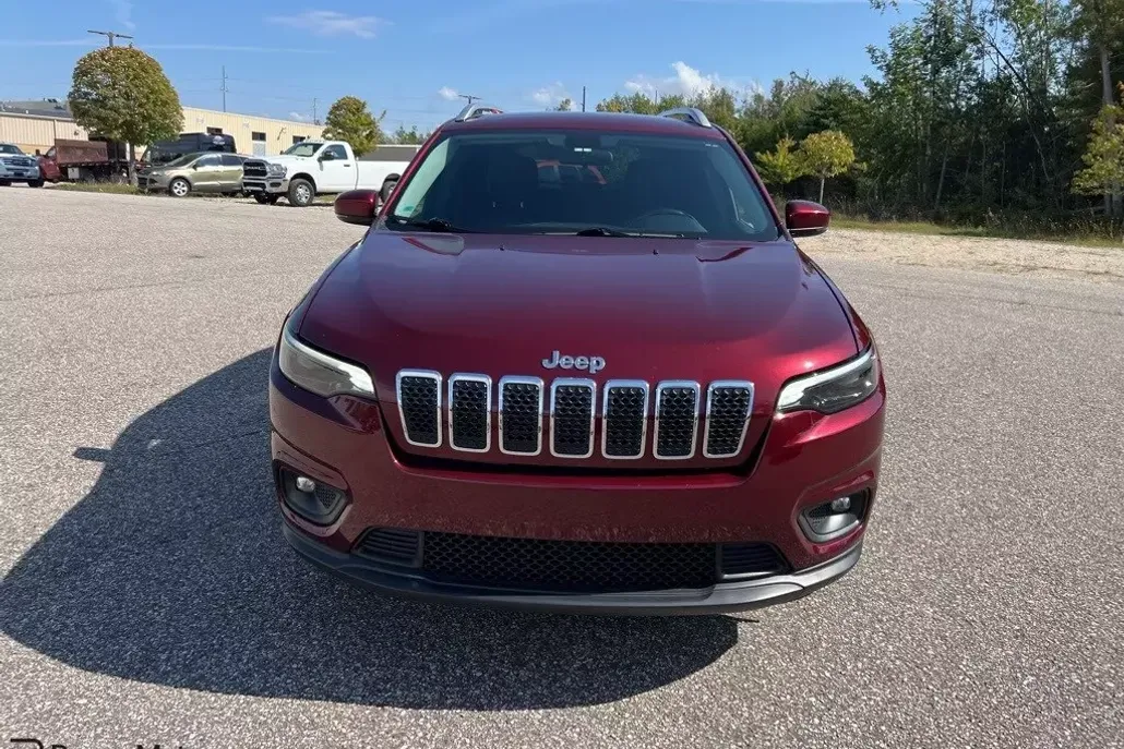 2019 Jeep Cherokee Latitude photo 1