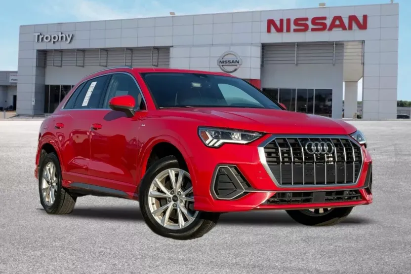 2023 Audi Q3 S line Premium photo 1