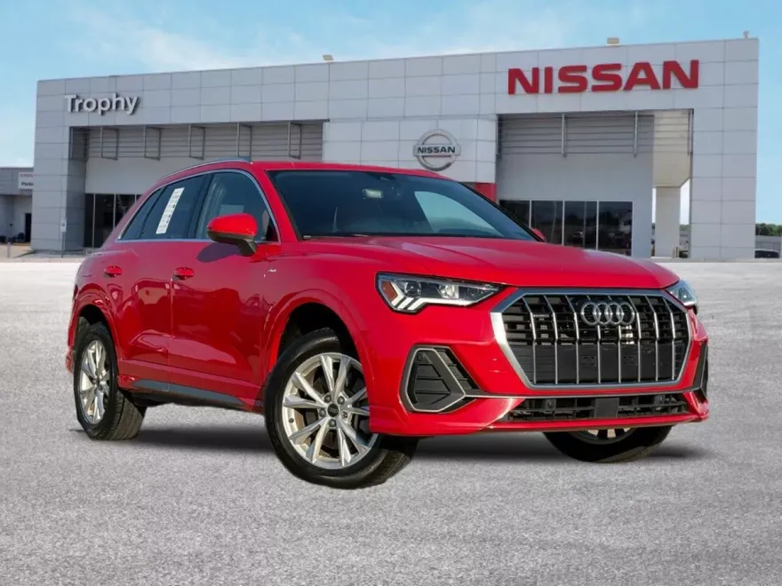 2023 Audi Q3 S line Premium photo 1