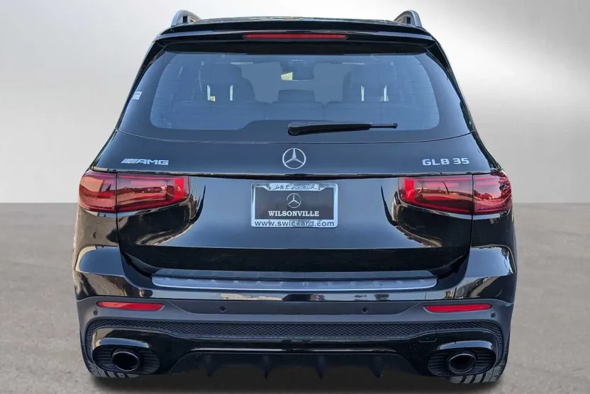 2025 Mercedes Benz GLB AMG 35 photo 1