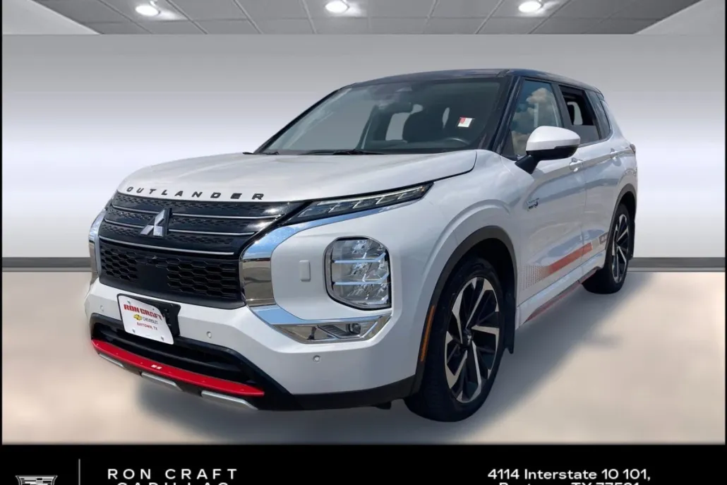 2024 Mitsubishi Outlander PHEV SE photo 1