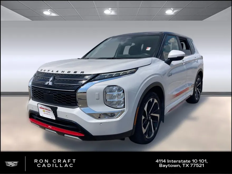 2024 Mitsubishi Outlander PHEV SE photo 1