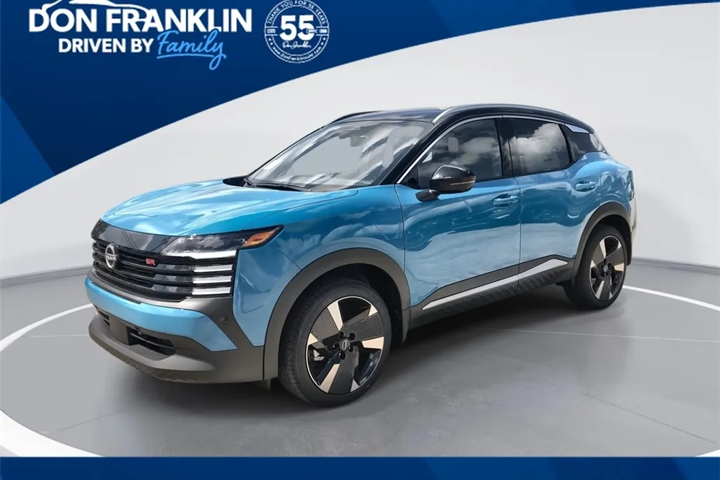 2025 Nissan Kicks SR photo 1