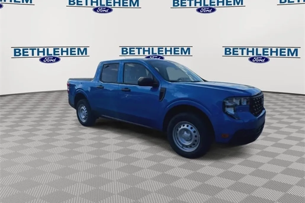 2025 Ford Maverick XL photo 1