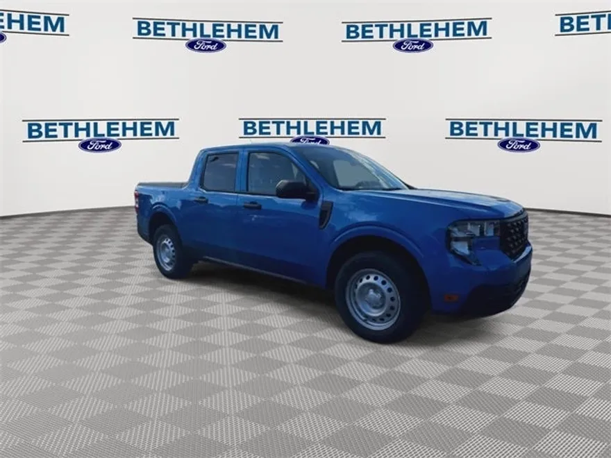 2025 Ford Maverick XL photo 1