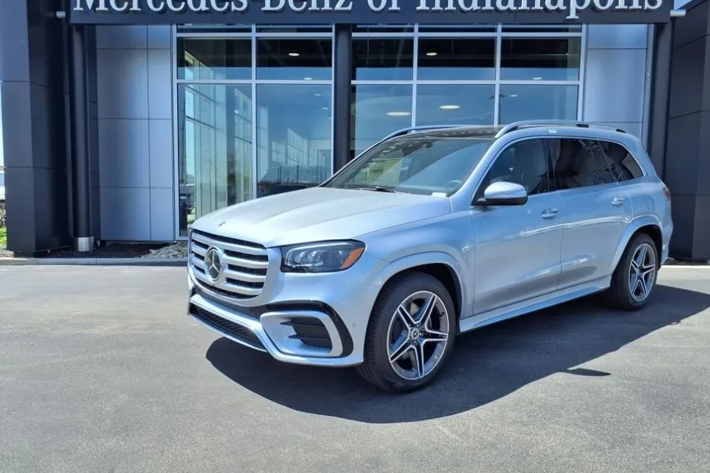2025 Mercedes Benz GLS 450 4MATIC photo 1