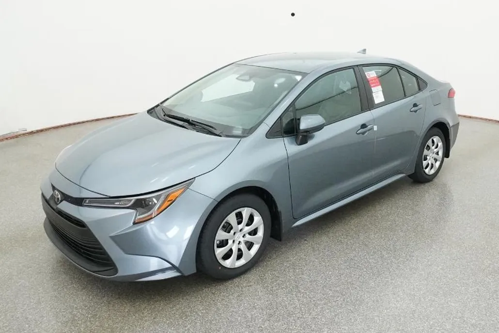 2026 Toyota Corolla LE photo 1