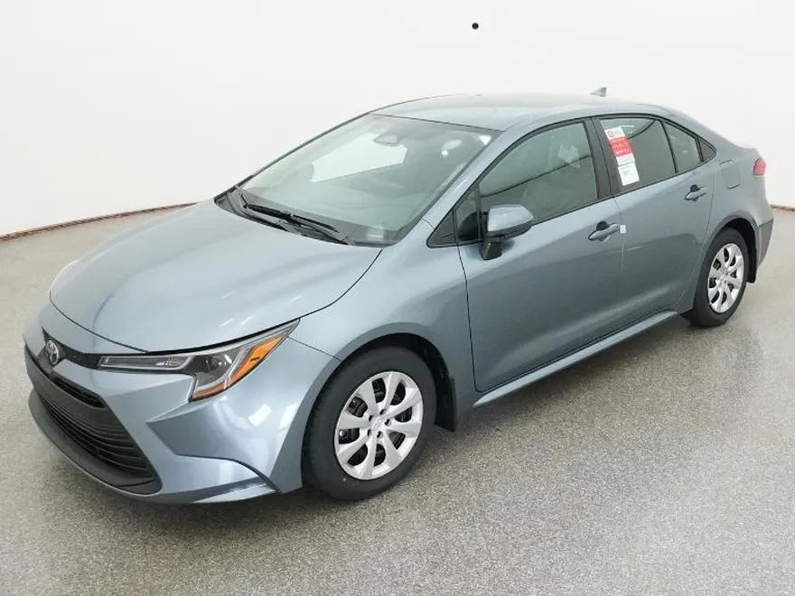 2026 Toyota Corolla LE photo 1