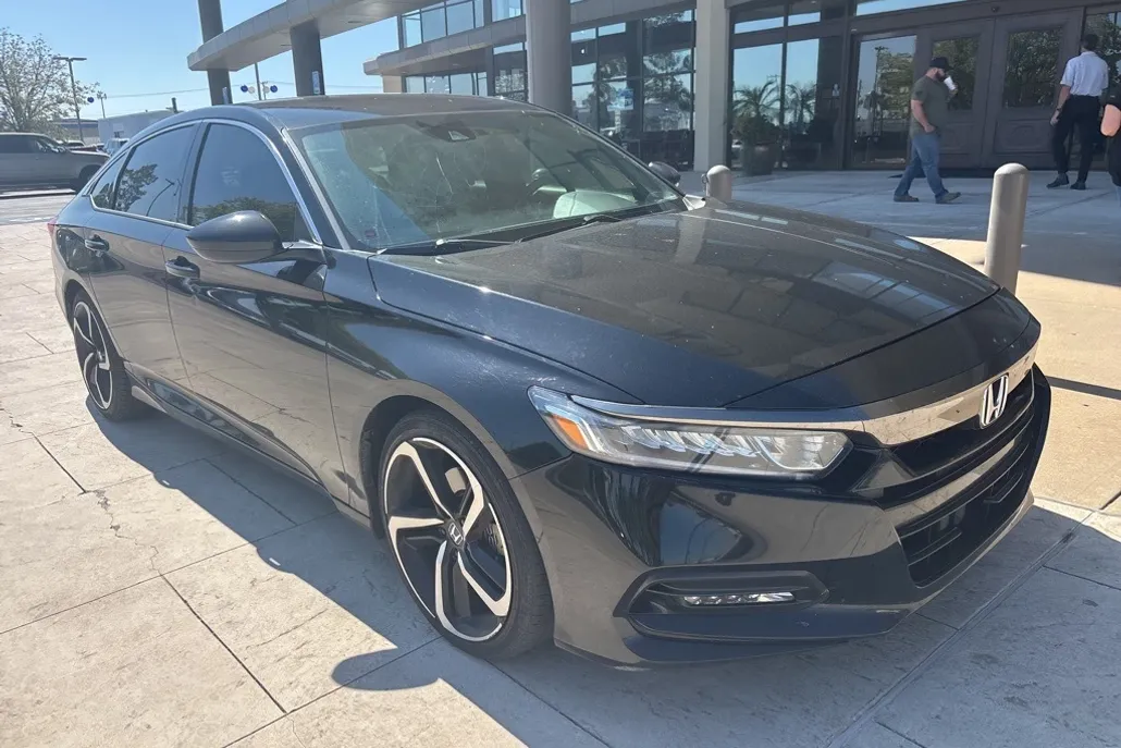 2020 Honda Accord Sport photo 1